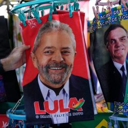 each Towel showing President Candidates of Lula and Bolsanero.